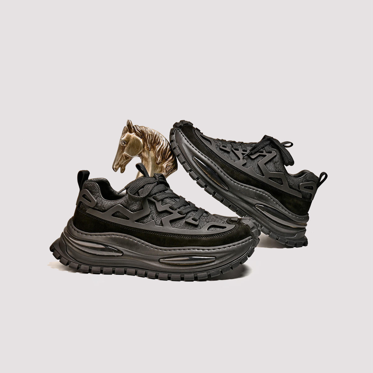 Leather Thick-Sole Outdoor Breathable Anti-Slip Sneakers